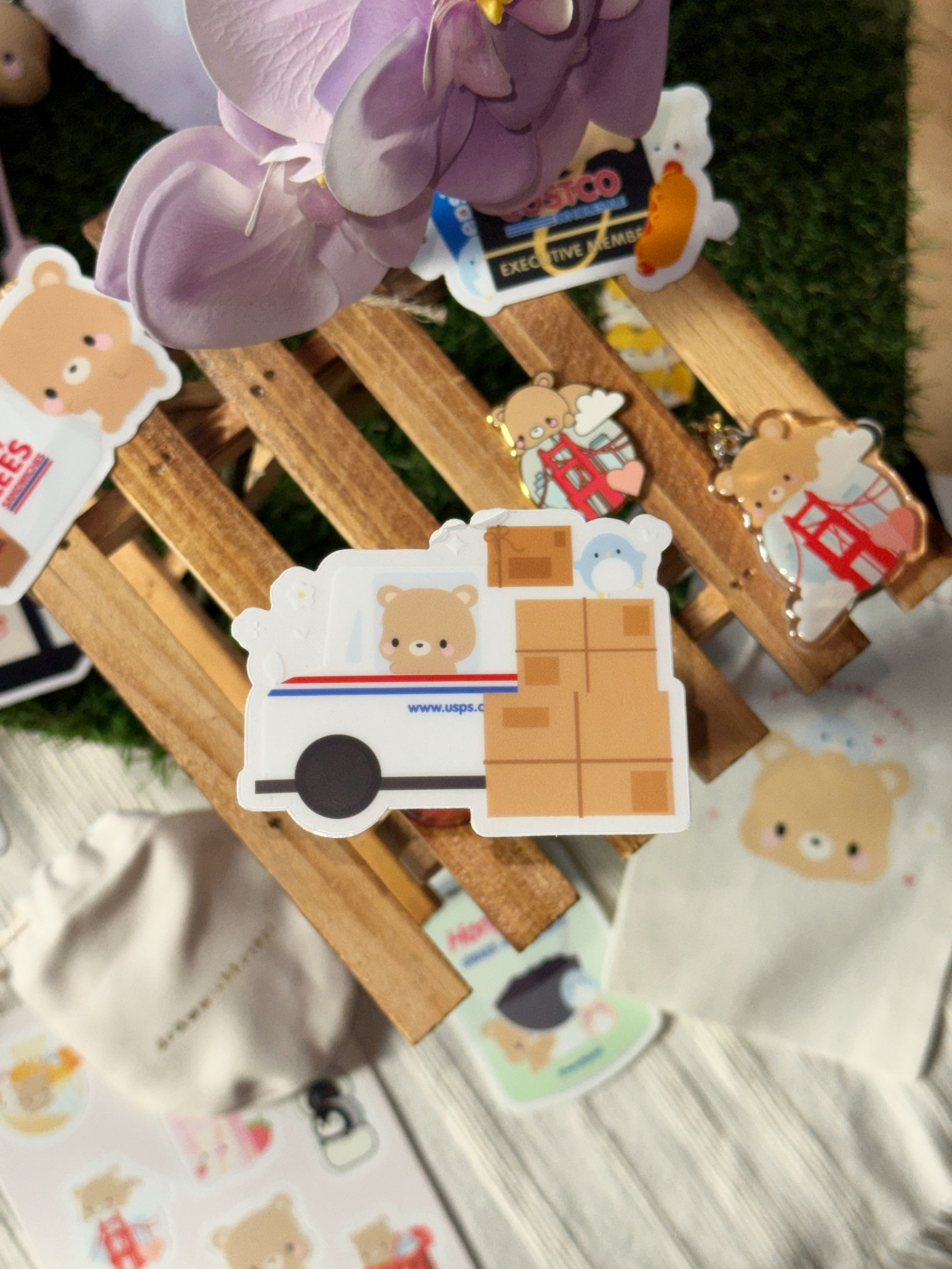 USPS-Fanart mit Toffee, dem Braunbären, und Bloo, dem blauen Pinguin, durchsichtiger Vinyl-Aufkleber
