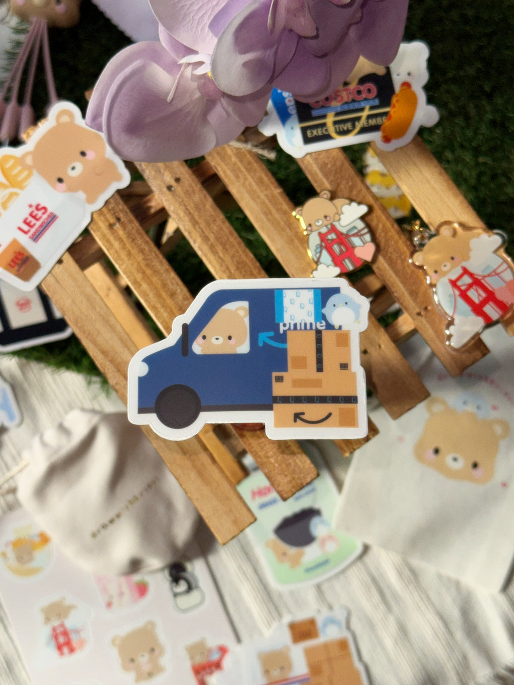 Amazon Truck Fanart mit Toffee und Bloo Clear Vinyl Sticker