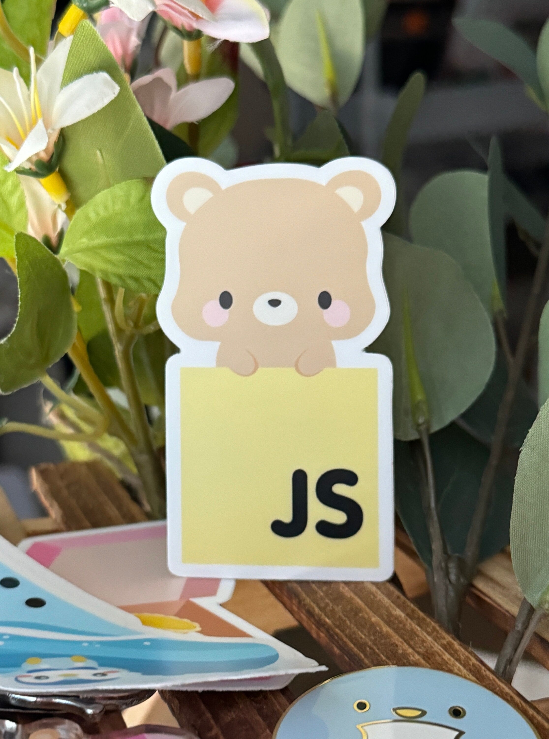 Javascript JS Logo Braunbär Toffee Vinyl Wetterfester Wasserfester Aufkleber | Hackathon-Swag-Idee | Geschenkideen für Programmierer | Softwareentwickler